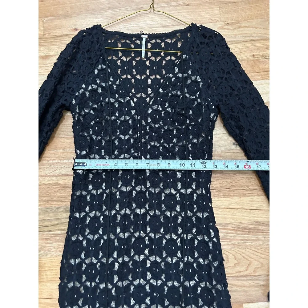 Free People Black Crochet Lace Bell Sleeve Mini Dress Lace Up Front Size 6